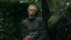 extant_GameOfThrones_3x03-WalkOfPunishment_1149