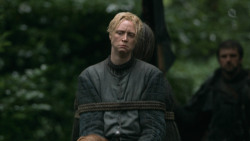 extant_GameOfThrones_3x03-WalkOfPunishment_1151