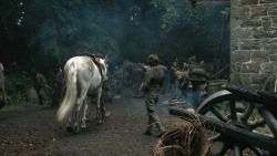 extant_GameOfThrones_3x03-WalkOfPunishment_1213