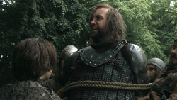 extant_GameOfThrones_3x03-WalkOfPunishment_1241