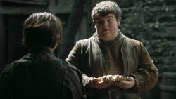 extant_GameOfThrones_3x03-WalkOfPunishment_1314