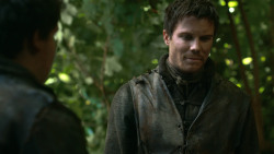extant_GameOfThrones_3x03-WalkOfPunishment_1359