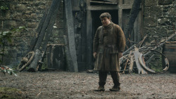 extant_GameOfThrones_3x03-WalkOfPunishment_1441