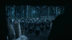 extant_GameOfThrones_3x03-WalkOfPunishment_2170