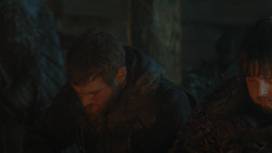 extant_GameOfThrones_3x03-WalkOfPunishment_2319