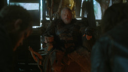 extant_GameOfThrones_3x03-WalkOfPunishment_2359