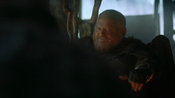 extant_GameOfThrones_3x03-WalkOfPunishment_2376