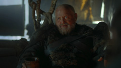 extant_GameOfThrones_3x03-WalkOfPunishment_2401