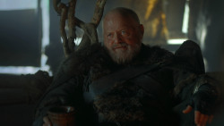 extant_GameOfThrones_3x03-WalkOfPunishment_2402