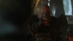 extant_GameOfThrones_3x03-WalkOfPunishment_2426