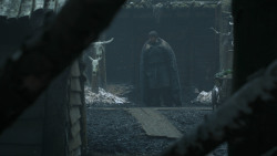 extant_GameOfThrones_3x03-WalkOfPunishment_2444