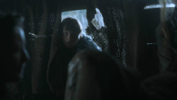 extant_GameOfThrones_3x03-WalkOfPunishment_2480