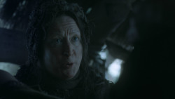 extant_GameOfThrones_3x03-WalkOfPunishment_2497