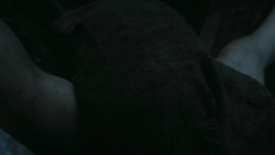 extant_GameOfThrones_3x03-WalkOfPunishment_2563