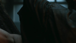 extant_GameOfThrones_3x03-WalkOfPunishment_2583