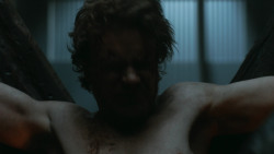 extant_GameOfThrones_3x03-WalkOfPunishment_2585