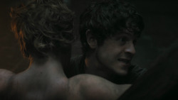 extant_GameOfThrones_3x03-WalkOfPunishment_2596
