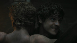 extant_GameOfThrones_3x03-WalkOfPunishment_2597