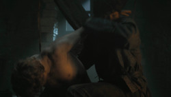 extant_GameOfThrones_3x03-WalkOfPunishment_2611