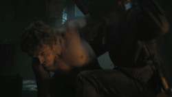 extant_GameOfThrones_3x03-WalkOfPunishment_2612