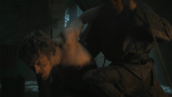 extant_GameOfThrones_3x03-WalkOfPunishment_2613