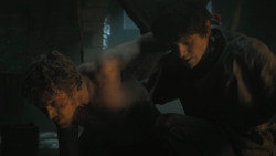 extant_GameOfThrones_3x03-WalkOfPunishment_2614