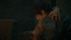 extant_GameOfThrones_3x03-WalkOfPunishment_2630