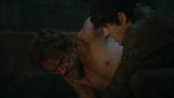 extant_GameOfThrones_3x03-WalkOfPunishment_2647