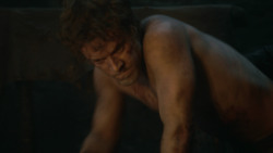 extant_GameOfThrones_3x03-WalkOfPunishment_2649