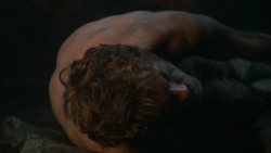 extant_GameOfThrones_3x03-WalkOfPunishment_2658