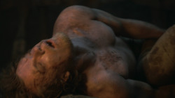 extant_GameOfThrones_3x03-WalkOfPunishment_2660
