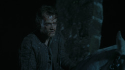 extant_GameOfThrones_3x03-WalkOfPunishment_2689