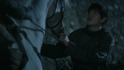extant_GameOfThrones_3x03-WalkOfPunishment_2691