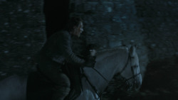 extant_GameOfThrones_3x03-WalkOfPunishment_2696