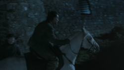 extant_GameOfThrones_3x03-WalkOfPunishment_2697