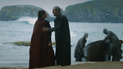 extant_GameOfThrones_3x03-WalkOfPunishment_2766