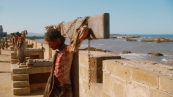 extant_GameOfThrones_3x03-WalkOfPunishment_2926