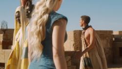 extant_GameOfThrones_3x03-WalkOfPunishment_2939