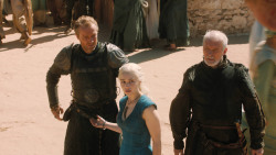 extant_GameOfThrones_3x03-WalkOfPunishment_2948