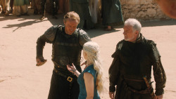 extant_GameOfThrones_3x03-WalkOfPunishment_2952