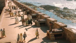 extant_GameOfThrones_3x03-WalkOfPunishment_3026