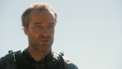 extant_GameOfThrones_3x03-WalkOfPunishment_3083