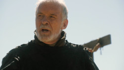 extant_GameOfThrones_3x03-WalkOfPunishment_3120