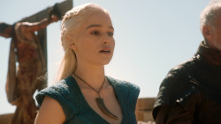 extant_GameOfThrones_3x03-WalkOfPunishment_3146