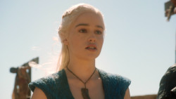 extant_GameOfThrones_3x03-WalkOfPunishment_3160