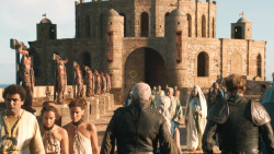 extant_GameOfThrones_3x03-WalkOfPunishment_3168
