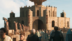 extant_GameOfThrones_3x03-WalkOfPunishment_3171