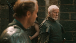 extant_GameOfThrones_3x03-WalkOfPunishment_3236