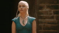 extant_GameOfThrones_3x03-WalkOfPunishment_3363