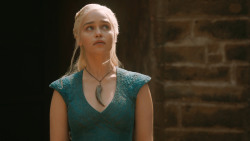 extant_GameOfThrones_3x03-WalkOfPunishment_3374